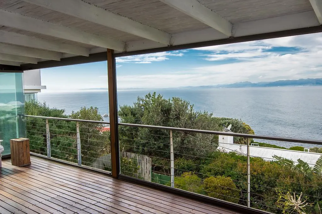Quarterdeck Holiday Apartment Cape Town