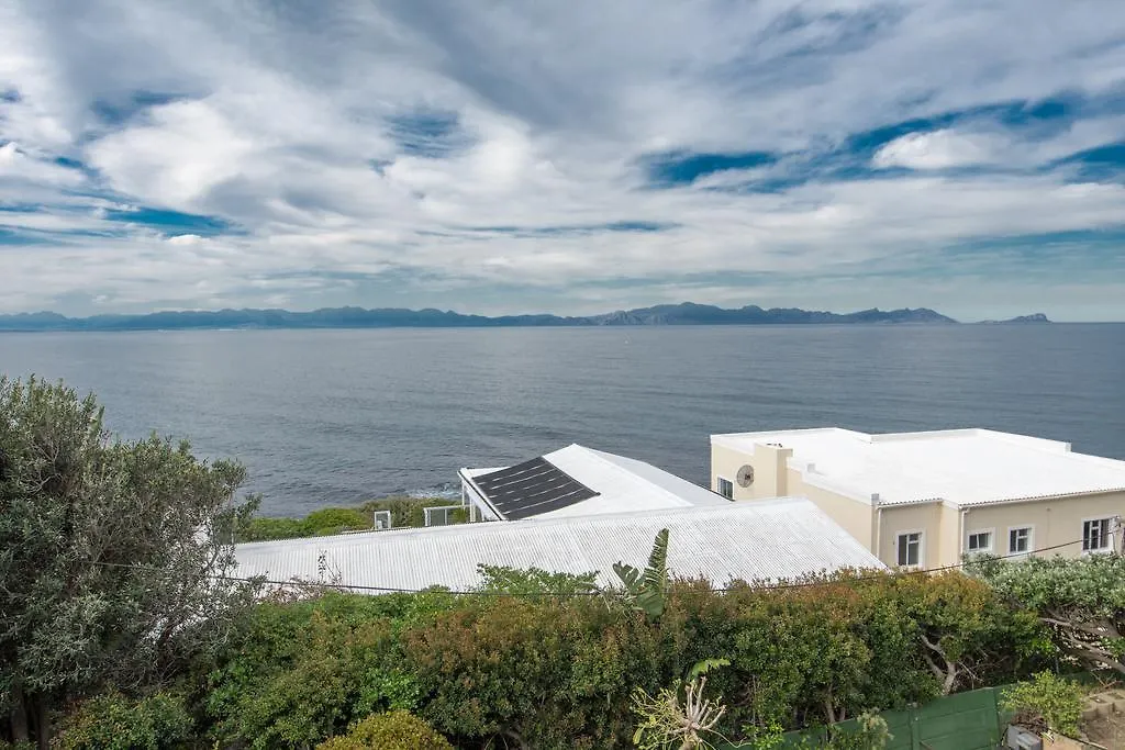 Quarterdeck Holiday Apartment Cape Town