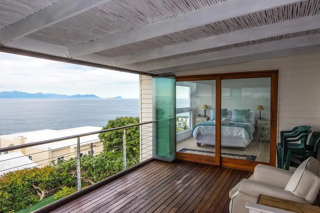 Quarterdeck Holiday Apartment Cape Town